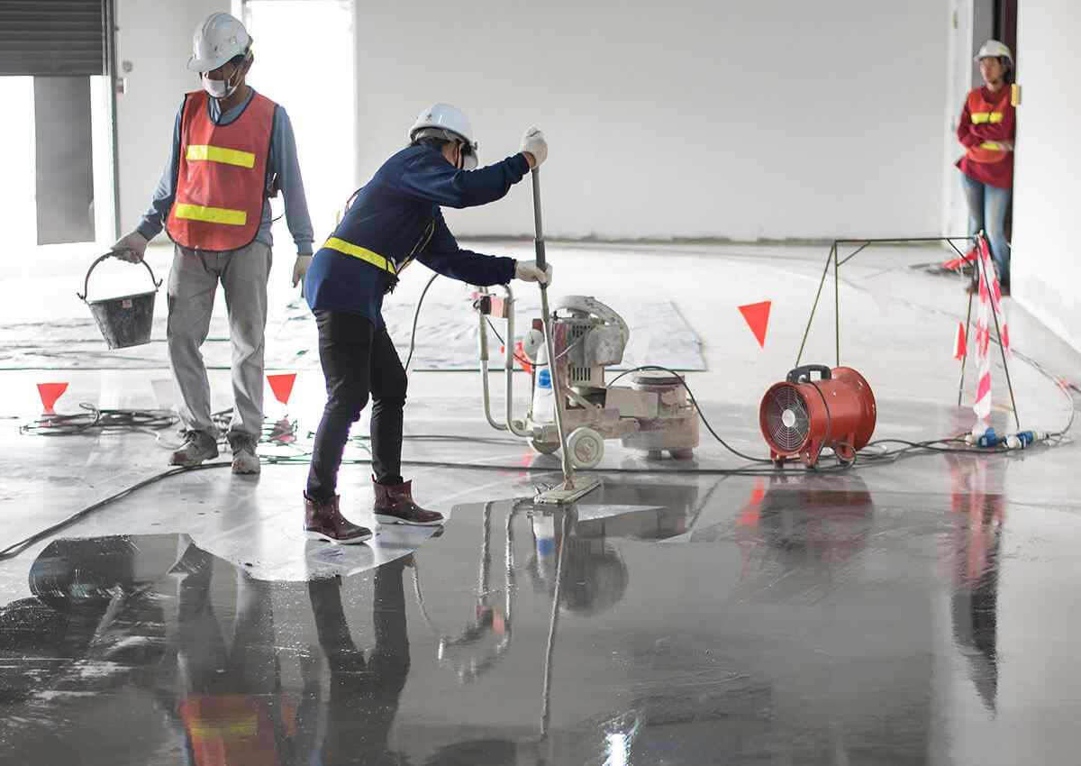 https://hillcrestpaintingandflooringservices.com.au/wp-content/uploads/2018/10/inner_professionals_07.jpg